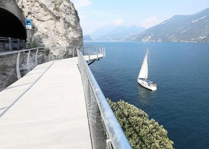 Bed & Breakfast Beb Preone Cinit089 3*